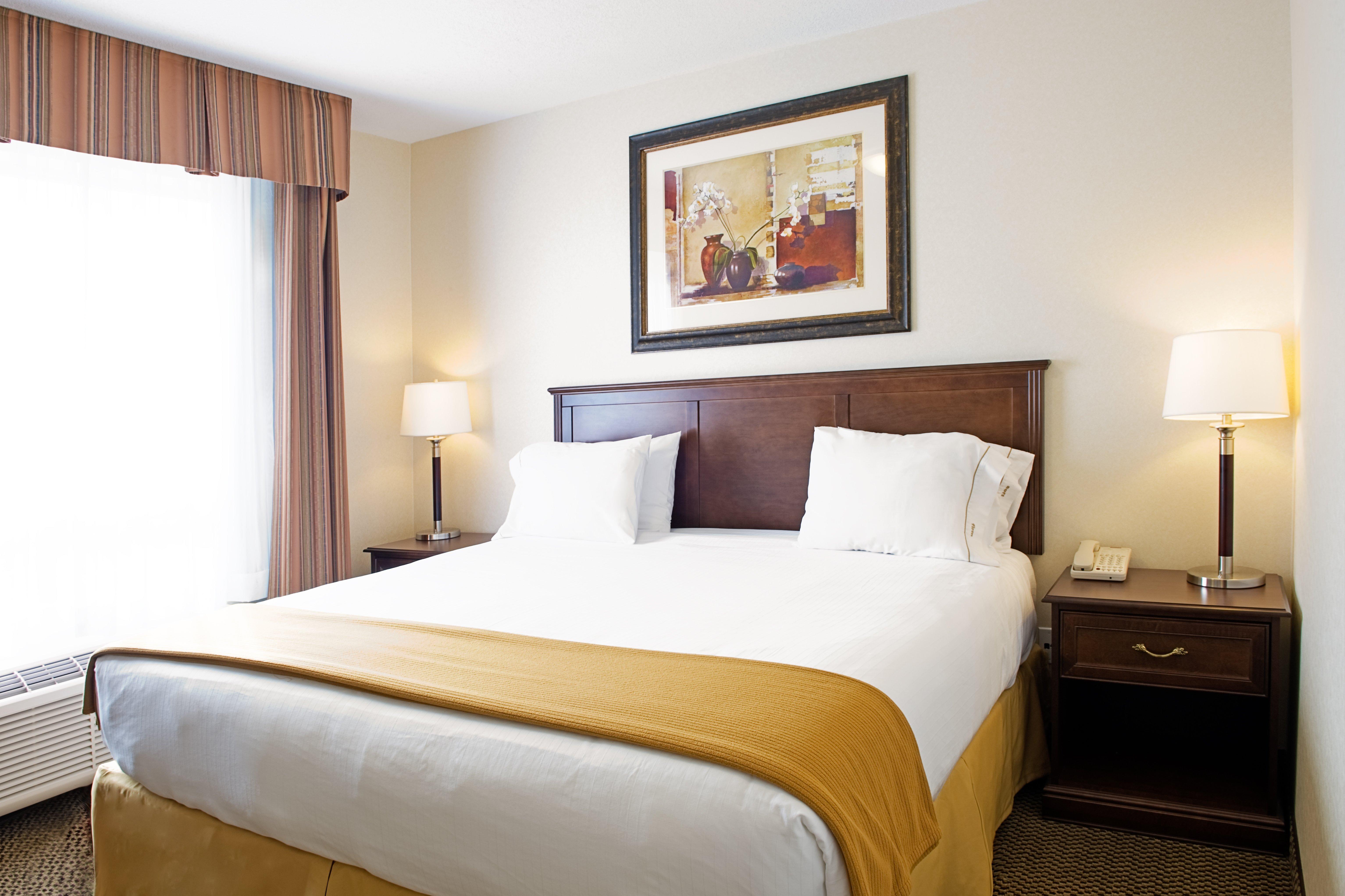 Holiday Inn Express Hotel & Suites - Slave Lake By Ihg Dış mekan fotoğraf