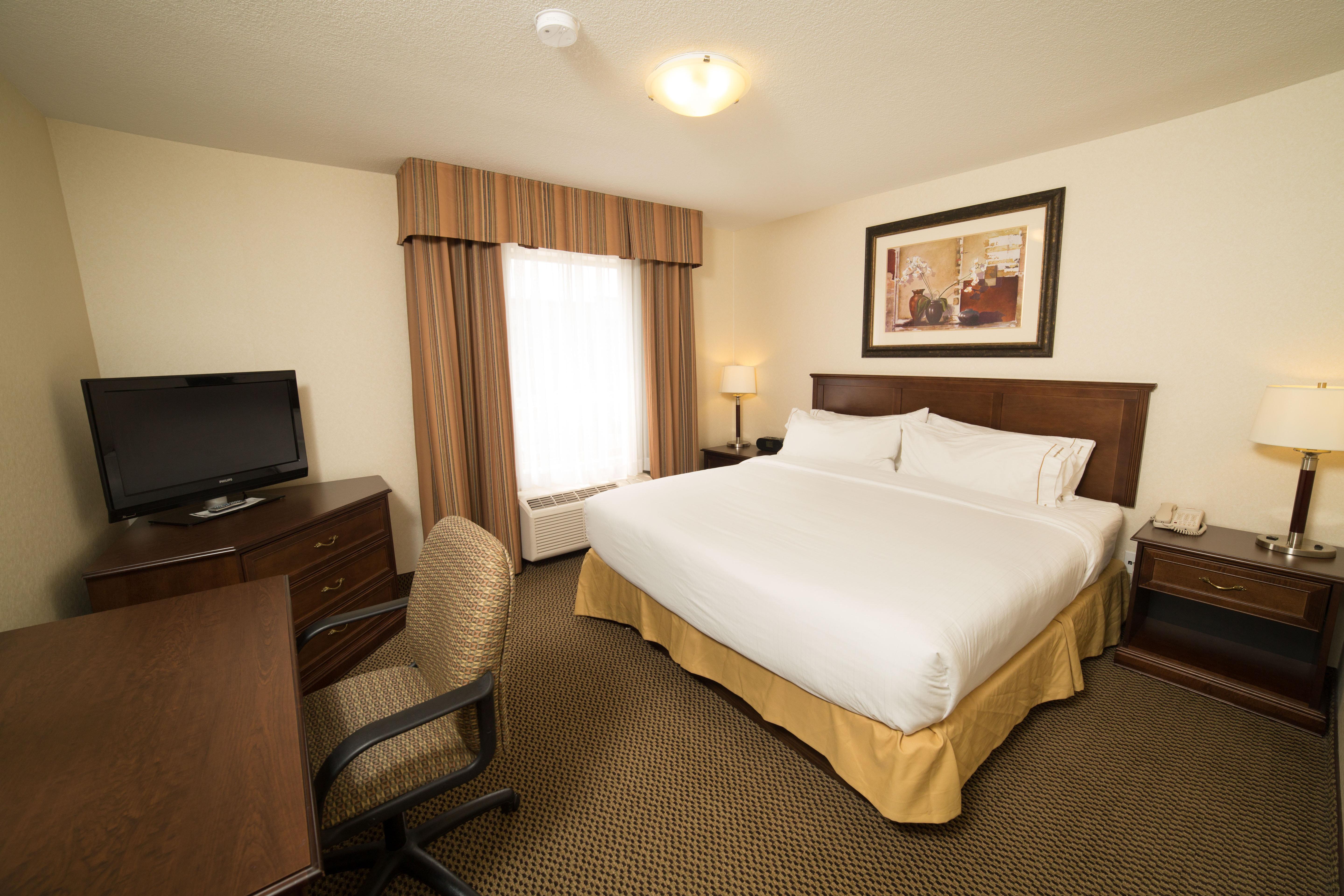 Holiday Inn Express Hotel & Suites - Slave Lake By Ihg Dış mekan fotoğraf
