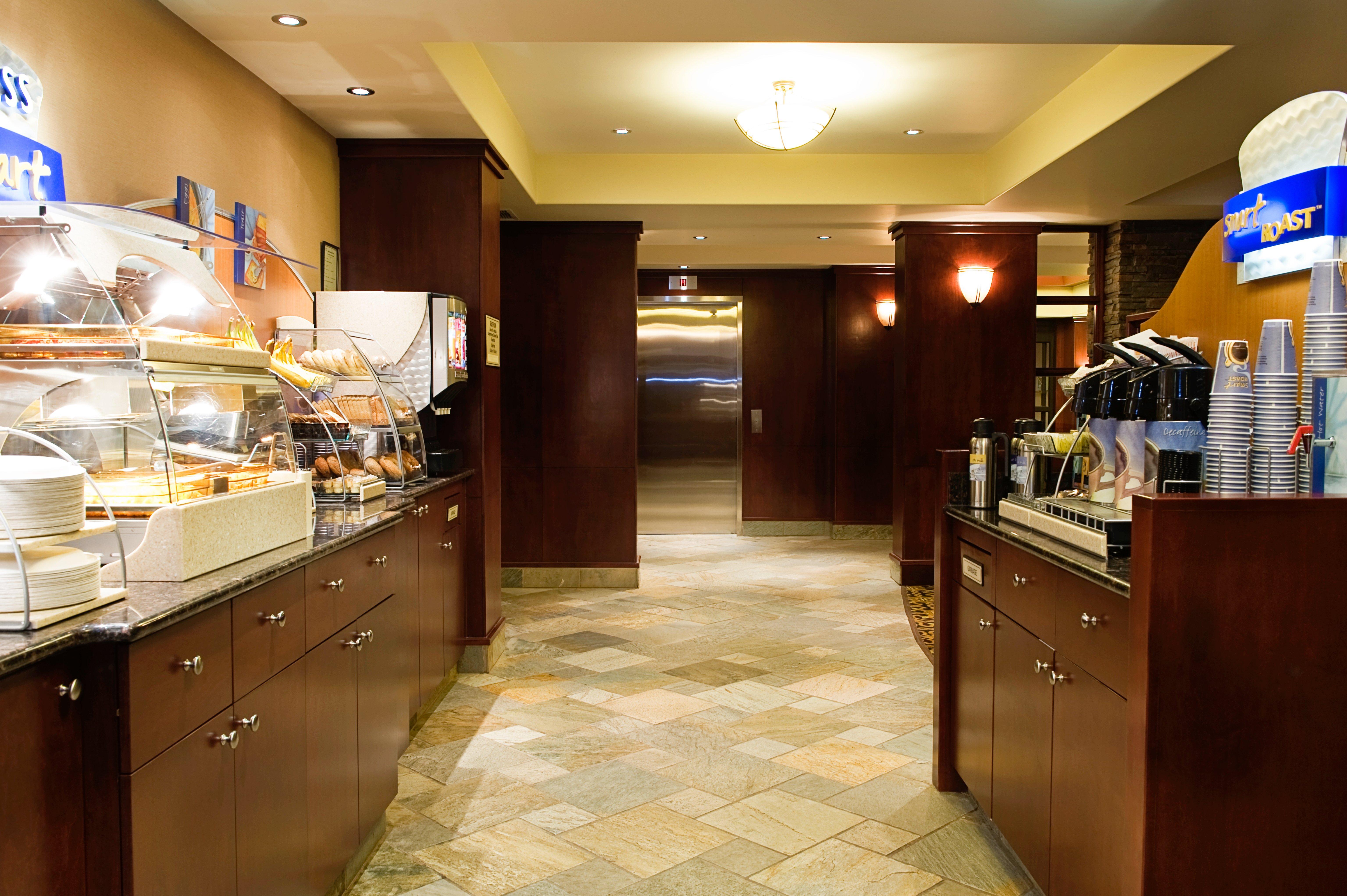 Holiday Inn Express Hotel & Suites - Slave Lake By Ihg Dış mekan fotoğraf